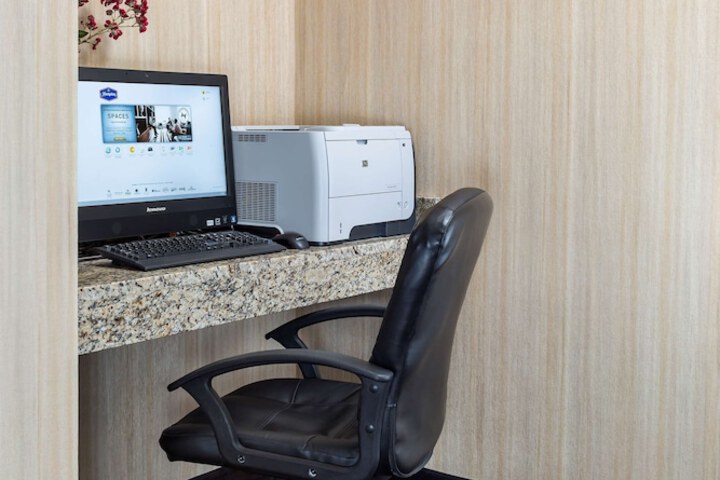 Business Center 24 of 24