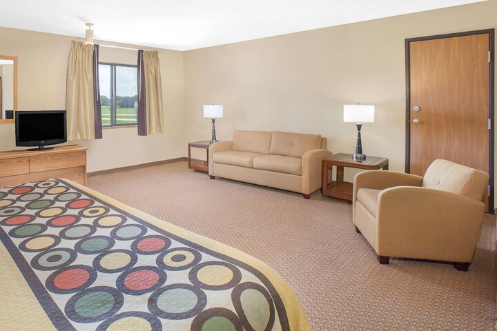 Room 14 of 15