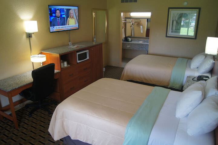 Room 73 of 110