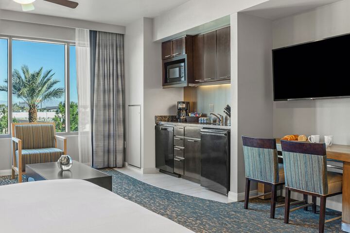Club Wyndham Desert Blue