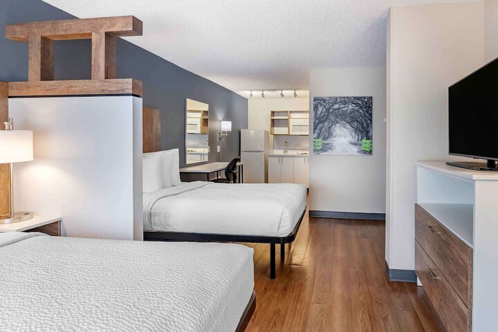 Room 16 of 30