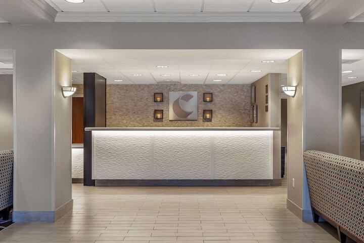 Hotel Interior 10 of 30