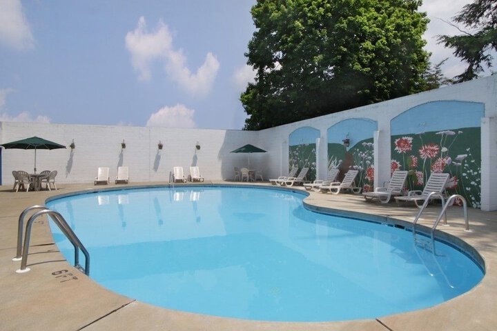 Ramada by Wyndham Ligonier