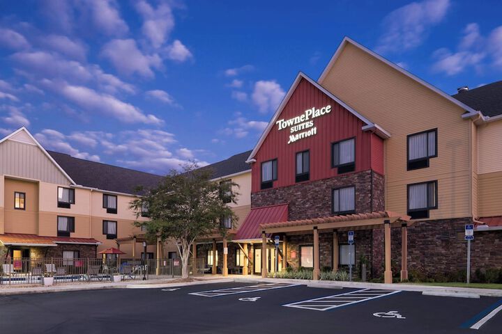 Hotel 3 of 34