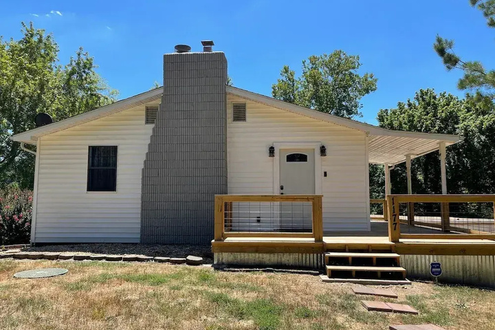 Waterfront Retreat at Rockaway With Fishing Dock 3 Bedroom Home by Redawning