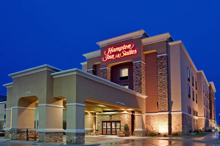 Hotel 2 of 32