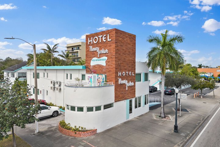 Hotel 2 of 111