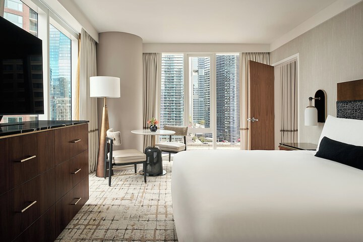 Loews Chicago Hotel
