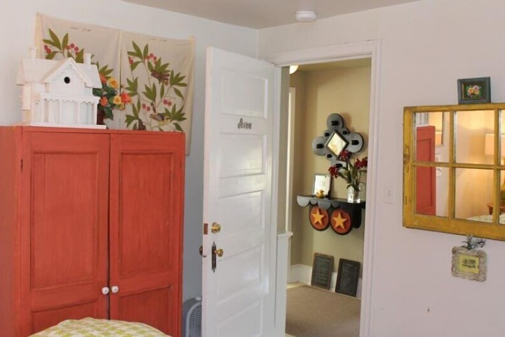Room 26 of 40