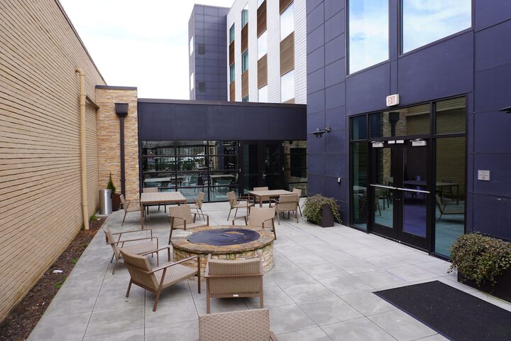 Terrace/Patio 27 of 29
