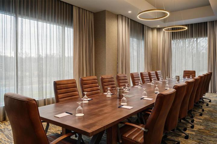 Doubletree by Hilton Greenville Airport
