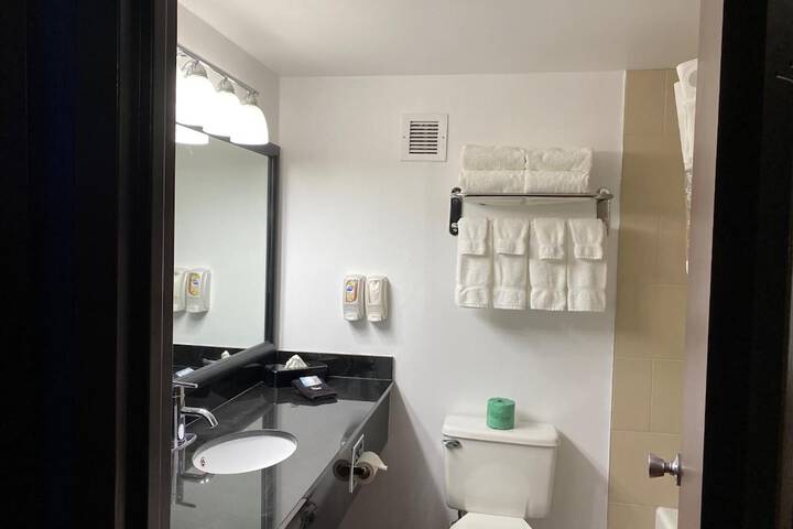 Room 13 of 47