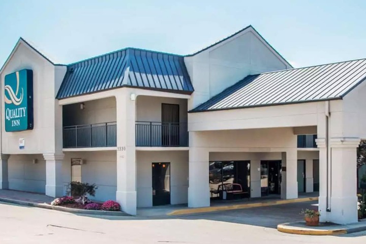 Quality Inn US65 & E. Battlefield Rd. Springfield