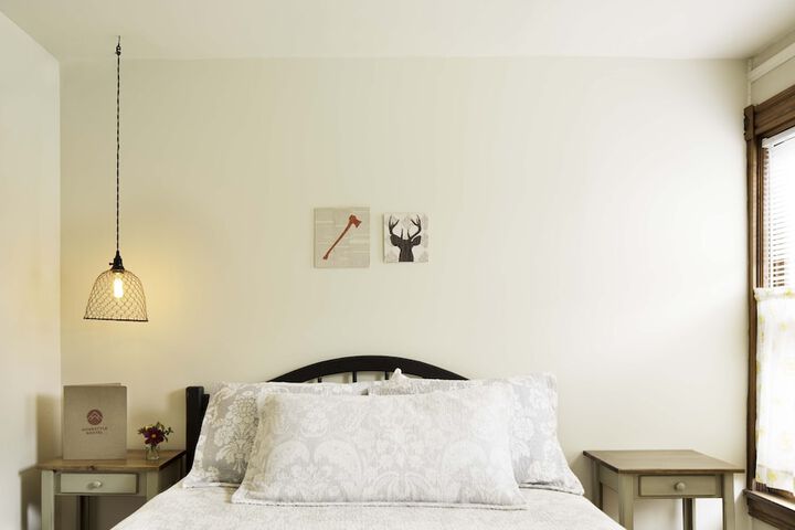 Room 10 of 19