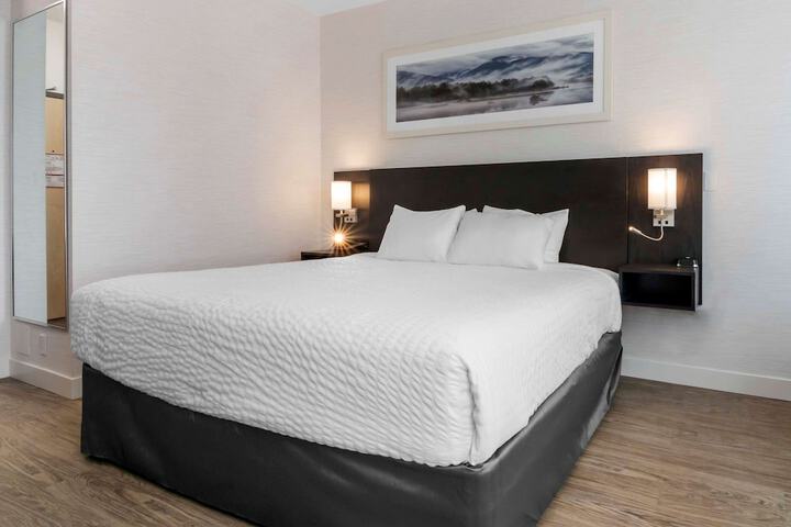 Room 40 of 56