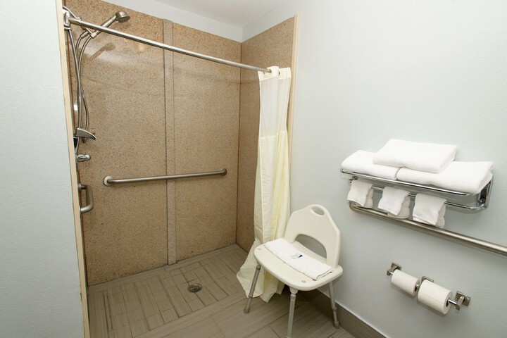 Room 15 of 26
