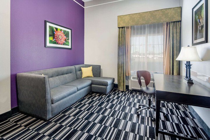Room 21 of 29