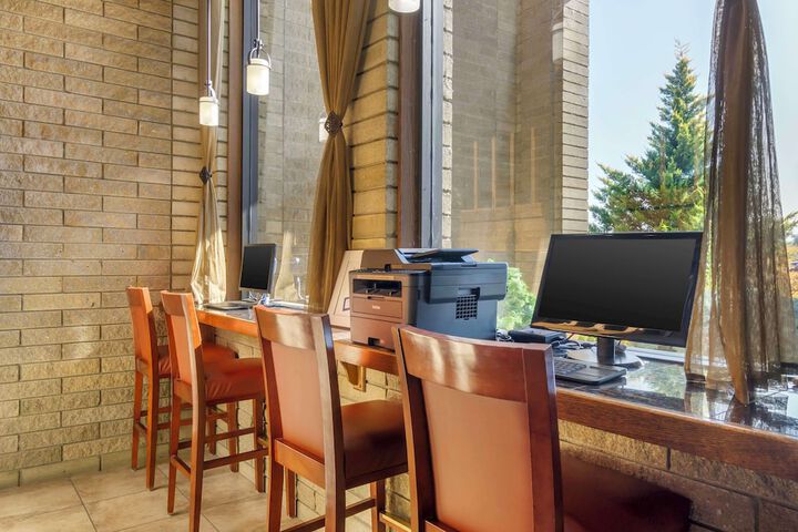 Best Western Plus Ahtanum Inn
