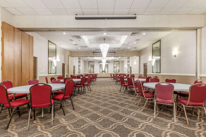 Comfort Inn & Suites Aberdeen near APG