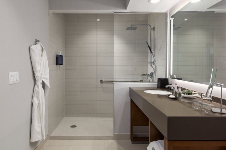 The Westin San Diego Bayview