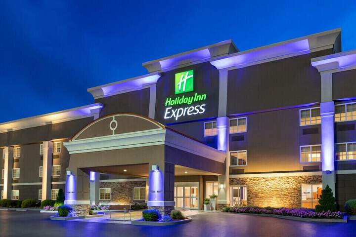 Holiday Inn Express Bowling Green by IHG