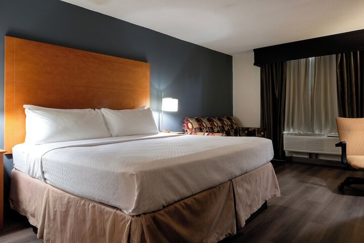 American Inn and Suites Ferndale