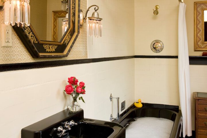 Berry Manor Inn
