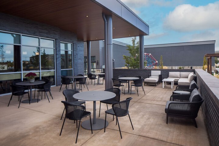 Terrace/Patio 31 of 33
