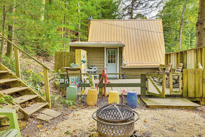 Carrollton Cabin w / Patio & Fire Pit!