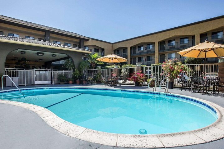 Pool 13 of 50