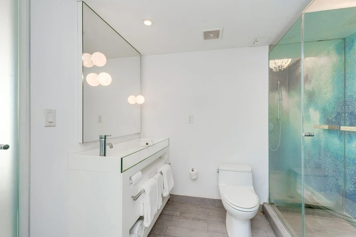 Private Condos at 1100 West by LMC