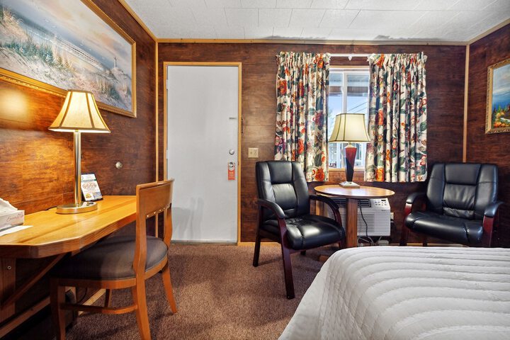 Room 15 of 25