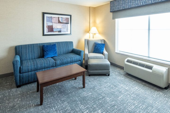 Room 16 of 72