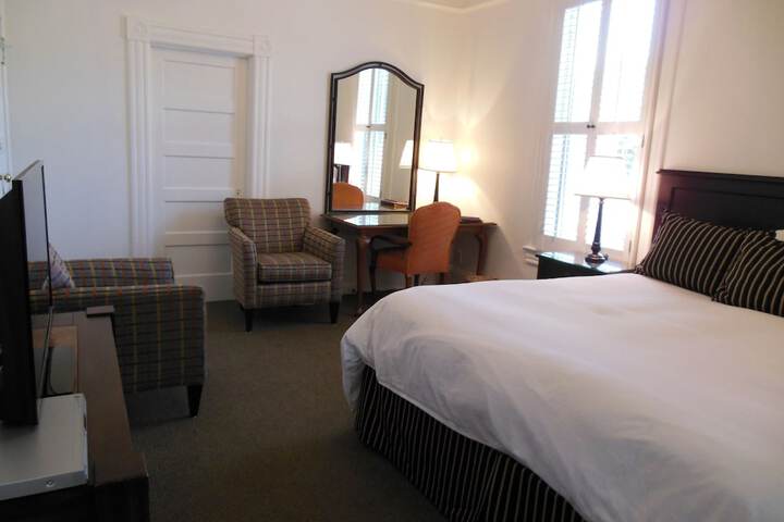 Room 55 of 94