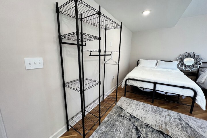 Room 42 of 60