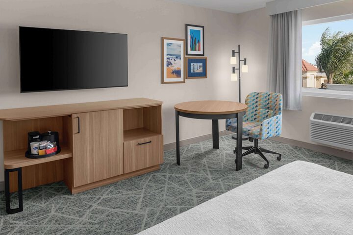 Hampton Inn by Hilton Costa Mesa Newport Beach