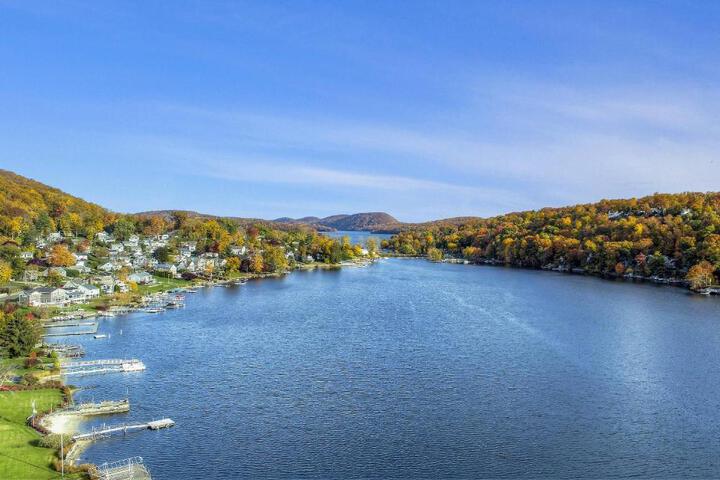 Candlewood Lake House