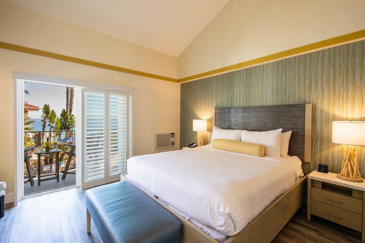 Inn at the Cove