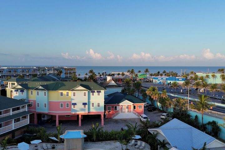 The Lighthouse Resort Inn & Suites
