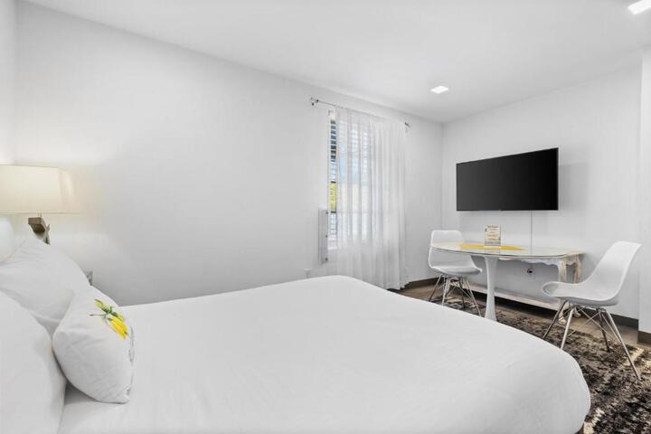 Sunset Inn-South Miami