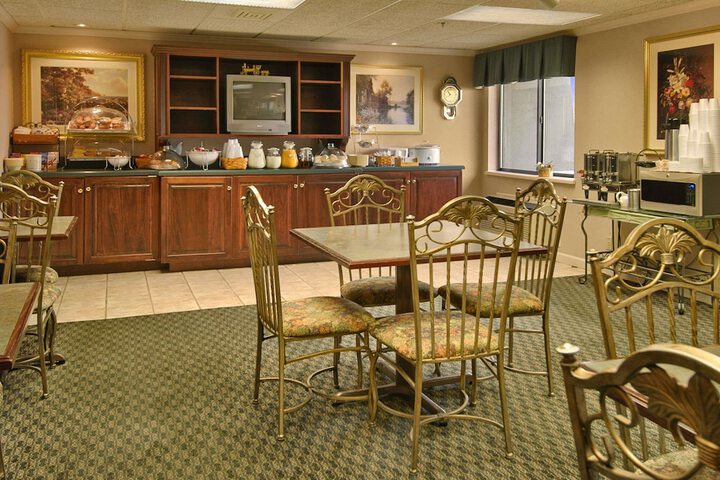 Breakfast/Coffee Service 17 of 19