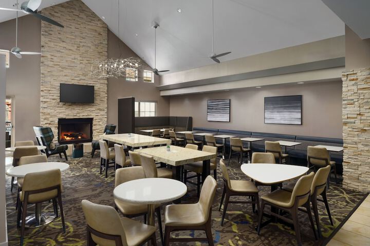 Hotel Interior 10 of 30