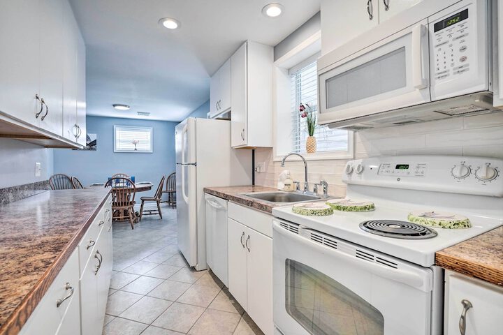 Charming Home With Yard Near Shenandoah River!