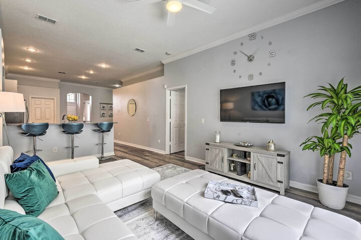 Apopka Single-story Home w / Private Lanai + Pool!