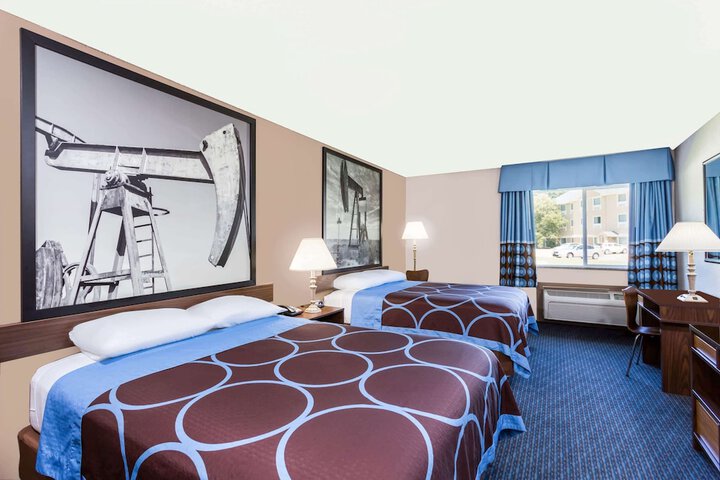 Room 12 of 15