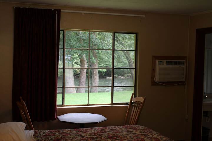 Two Rivers Lodge