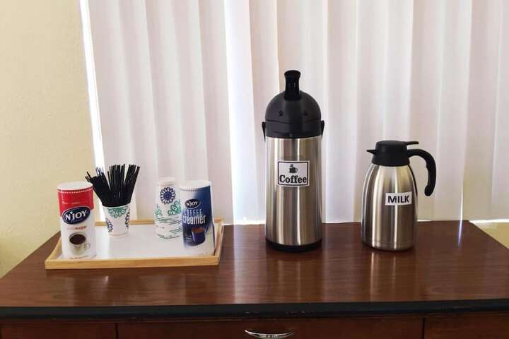 Europa Inn & Suites