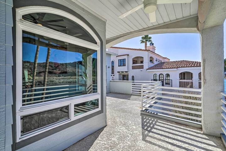 Spacious Parker House on the Colorado River!