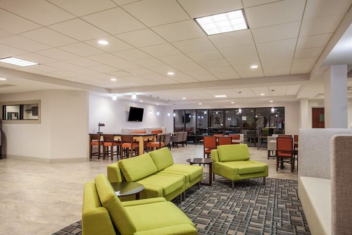 Hotel 3 of 33