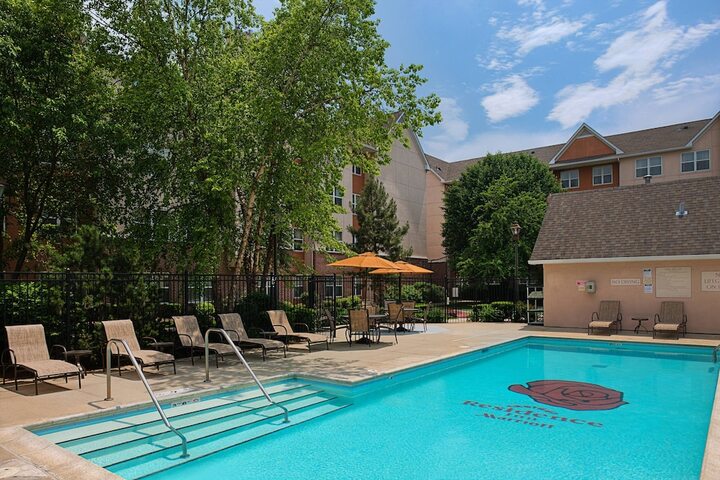 Pool 3 of 21